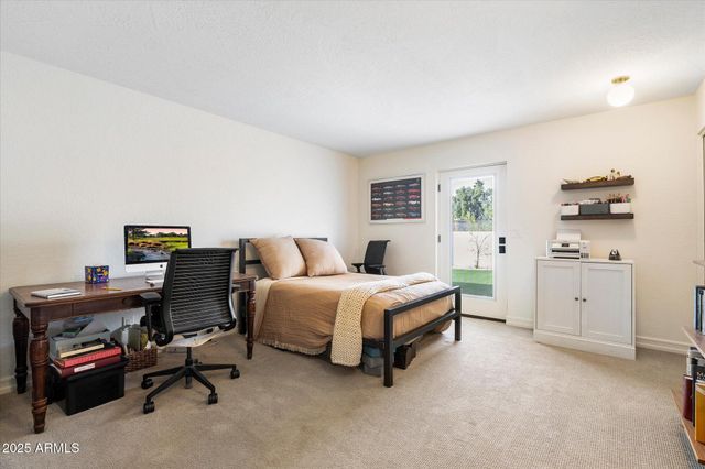 9249 N 40TH Street, Phoenix, AZ 85028