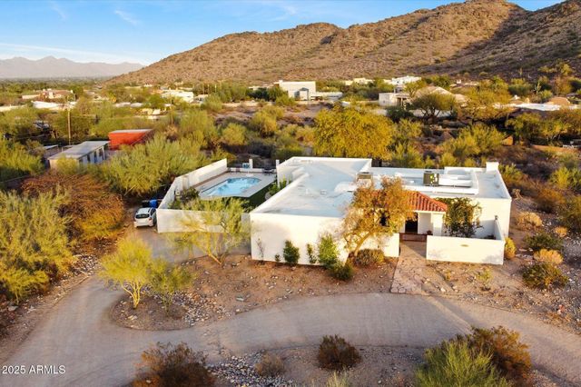 9249 N 40TH Street, Phoenix, AZ 85028