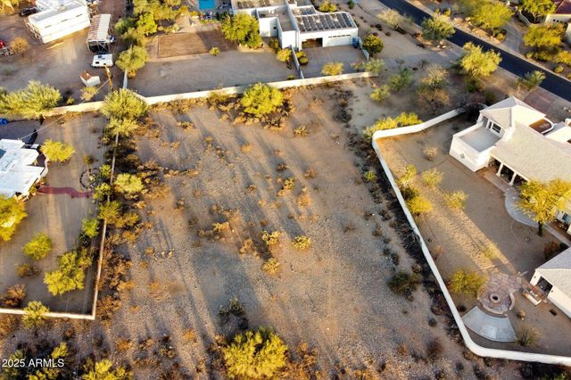 9249 N 40TH Street, Phoenix, AZ 85028