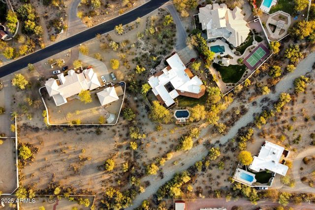 9249 N 40TH Street, Phoenix, AZ 85028