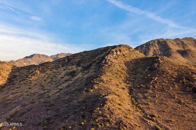 9249 N 40TH Street, Phoenix, AZ 85028