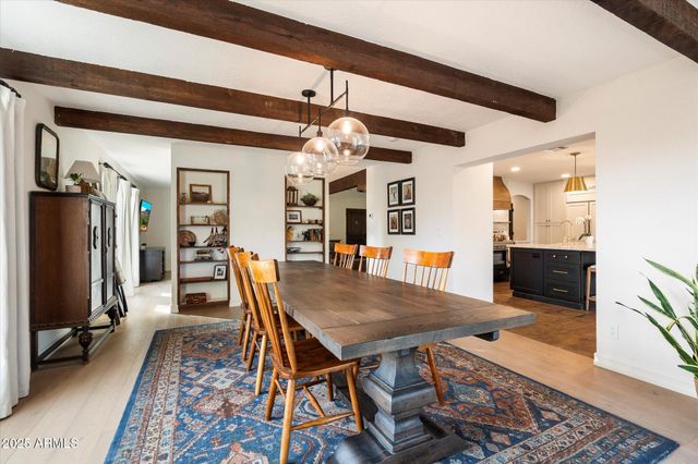 9249 N 40TH Street, Phoenix, AZ 85028