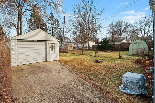 68 Pleasant Avenue, Battle Creek City, MI 49015