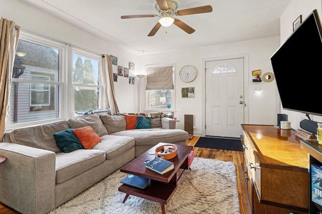 68 Pleasant Avenue, Battle Creek City, MI 49015