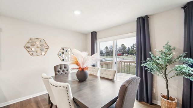 2525 E 50th Court, Des Moines, IA 50317