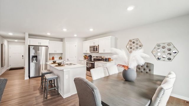 2525 E 50th Court, Des Moines, IA 50317