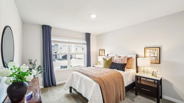 2525 E 50th Court, Des Moines, IA 50317