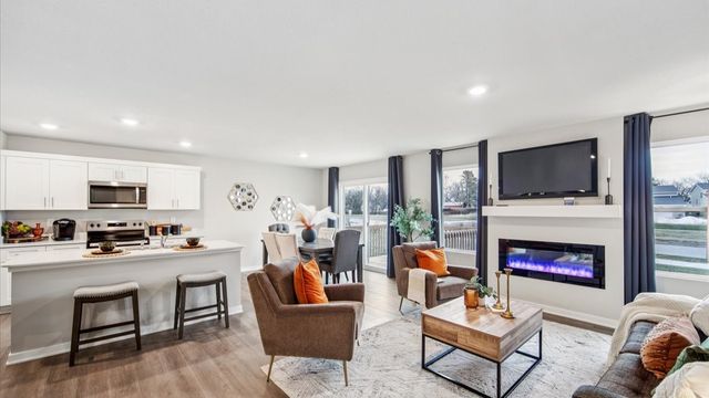 2525 E 50th Court, Des Moines, IA 50317