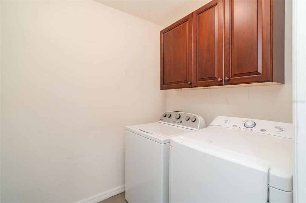 Image 26 of property listing at 335 GRIS SKY LANE, Bradenton, FL 34212