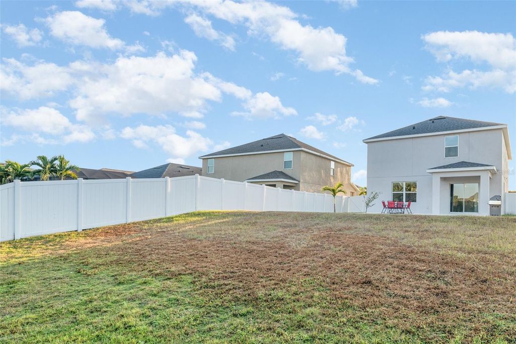 Image 30 of property listing at 335 GRIS SKY LANE, Bradenton, FL 34212