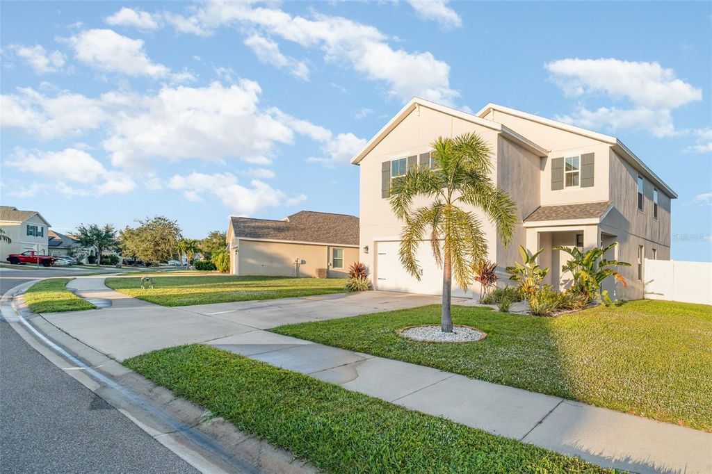 Image 34 of property listing at 335 GRIS SKY LANE, Bradenton, FL 34212