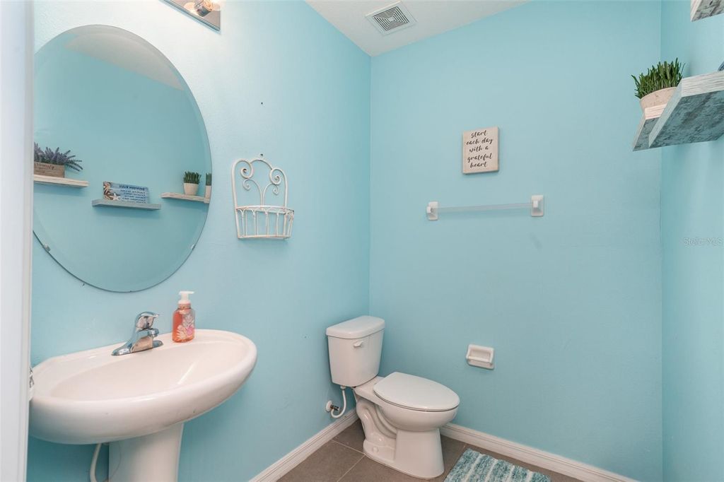 Image 10 of property listing at 335 GRIS SKY LANE, Bradenton, FL 34212