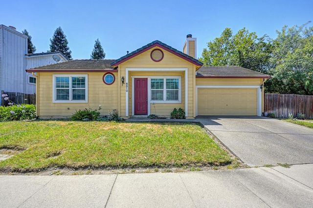 6810 Hampton Cove Way, Sacramento, CA 95823