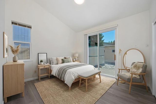6810 Hampton Cove Way, Sacramento, CA 95823