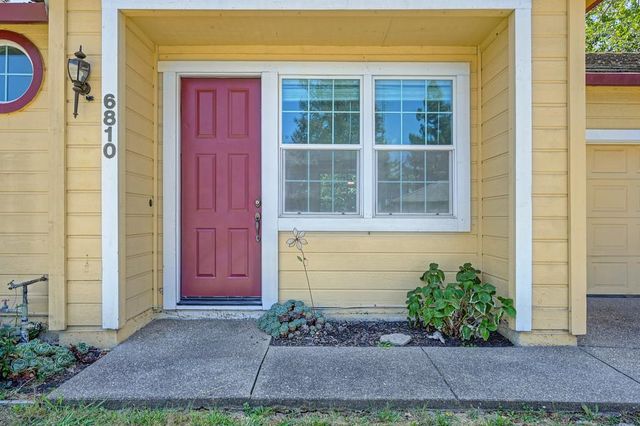 6810 Hampton Cove Way, Sacramento, CA 95823