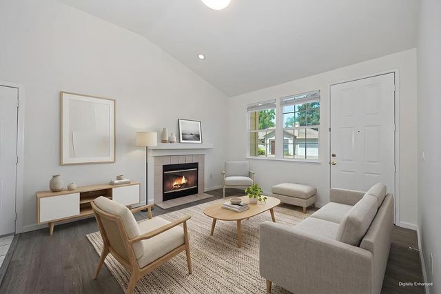 6810 Hampton Cove Way, Sacramento, CA 95823