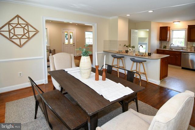 7011 OLD SANDY SPRING RD, Laurel, MD 20707