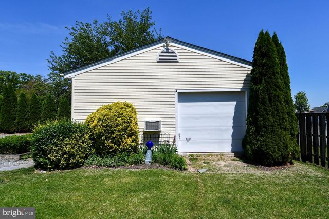 7011 OLD SANDY SPRING RD, Laurel, MD 20707
