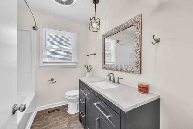 203 Orchard Rd, Clarksville, TN 37042