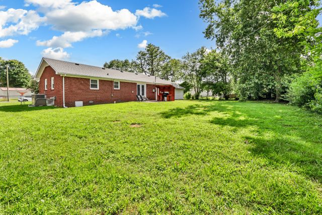 203 Orchard Rd, Clarksville, TN 37042