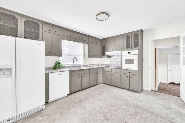 203 Orchard Rd, Clarksville, TN 37042
