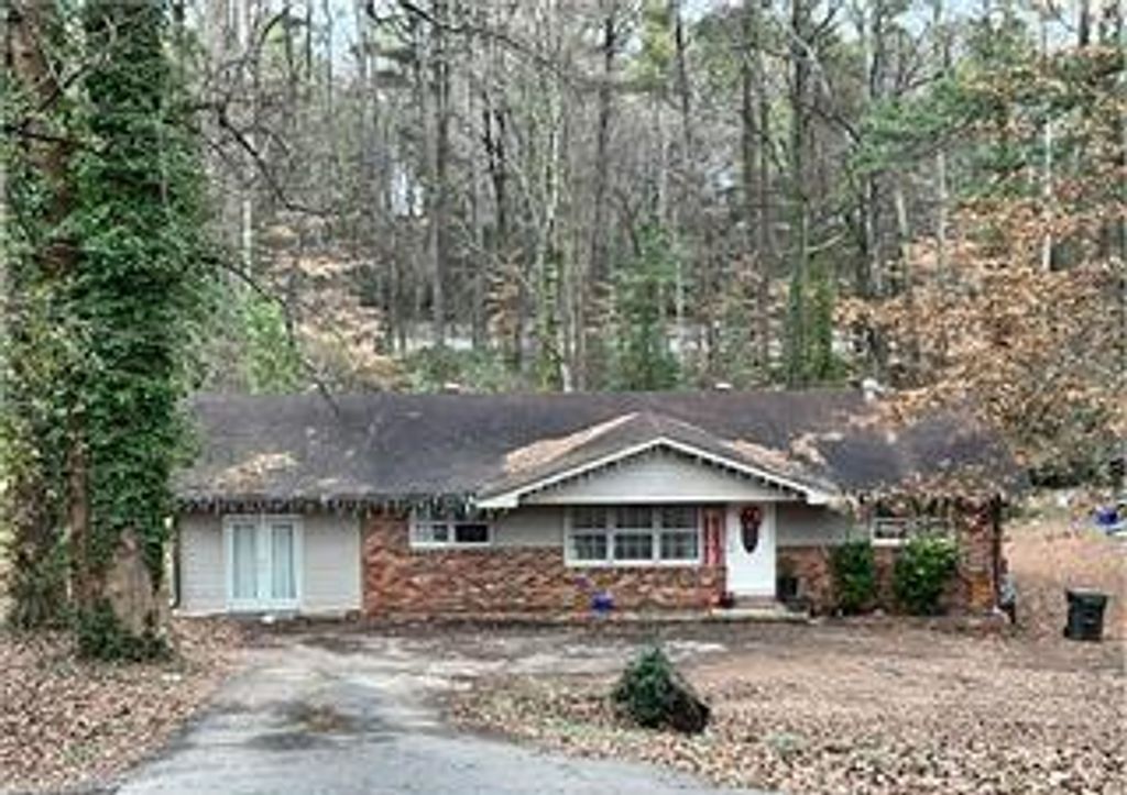 1122 Ridgeleigh Circle, Dalton, GA 30720