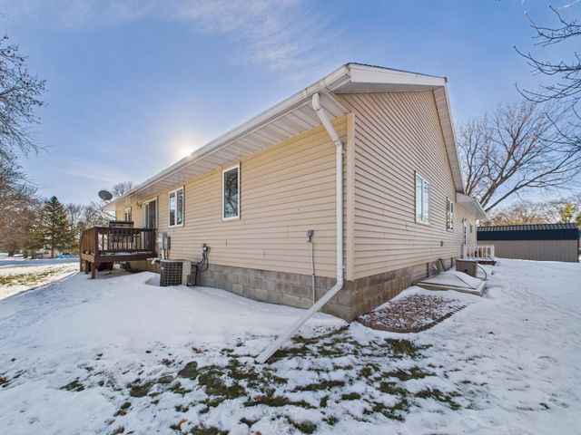 510 E 8th Street, Starbuck, MN 56381