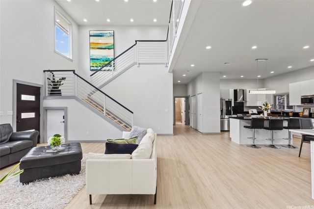 92-1176 Pueonani Street, Kapolei, HI 96707