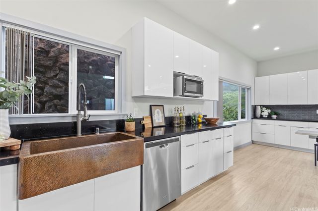 92-1176 Pueonani Street, Kapolei, HI 96707