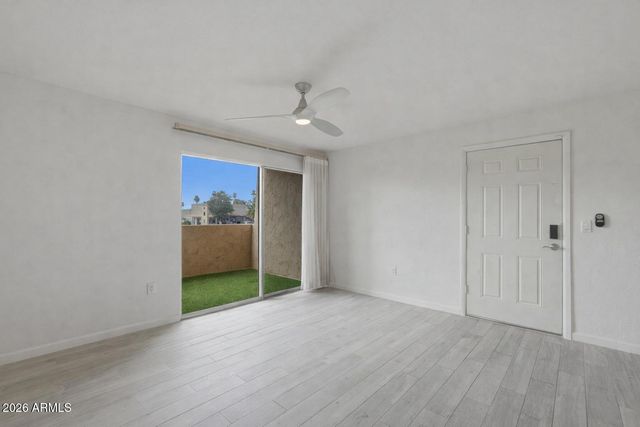 8055 E THOMAS Road B107, Scottsdale, AZ 85251