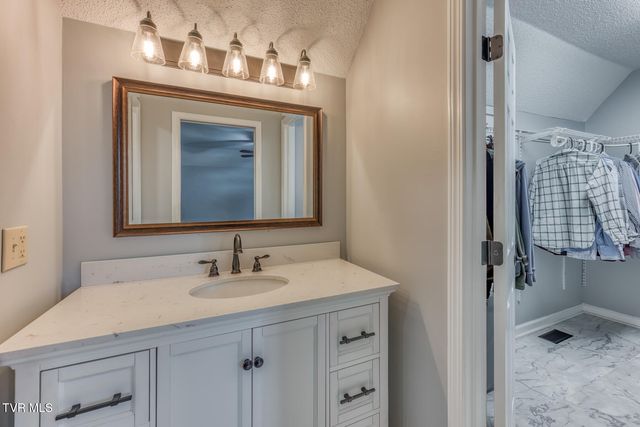 802 Milton Court 802, Kingsport, TN 37664