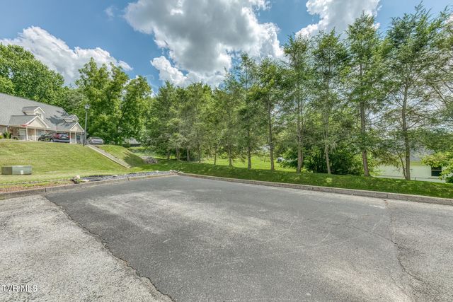 802 Milton Court 802, Kingsport, TN 37664