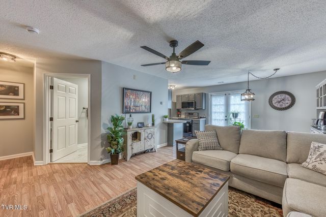 802 Milton Court 802, Kingsport, TN 37664