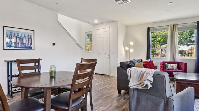 11038 International Dr, Rancho Cordova, CA 95670