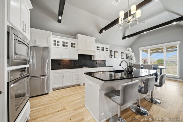 5929 E 145th Street S, Bixby, OK 74008