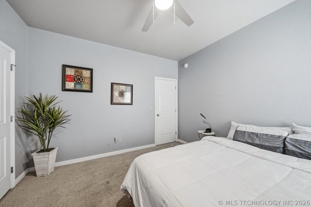 5929 E 145th Street S, Bixby, OK 74008