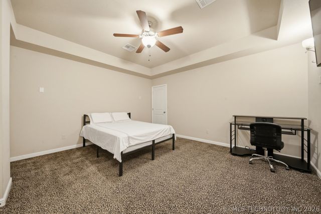 5929 E 145th Street S, Bixby, OK 74008