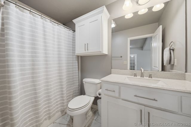 5929 E 145th Street S, Bixby, OK 74008