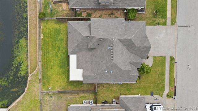 5929 E 145th Street S, Bixby, OK 74008