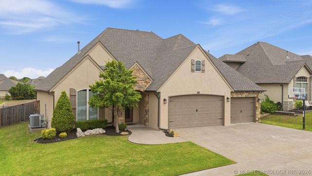 5929 E 145th Street S, Bixby, OK 74008