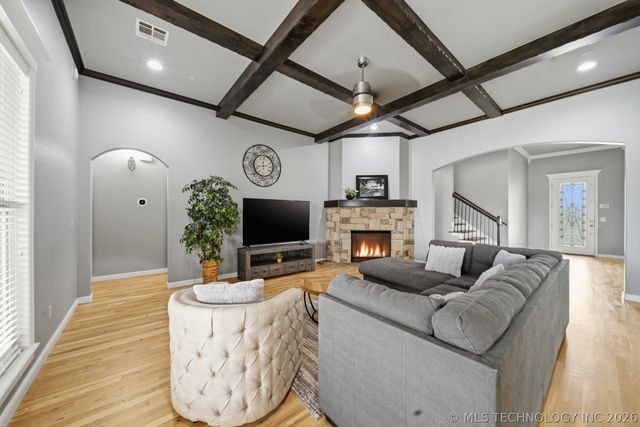 5929 E 145th Street S, Bixby, OK 74008