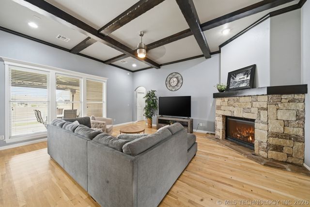 5929 E 145th Street S, Bixby, OK 74008