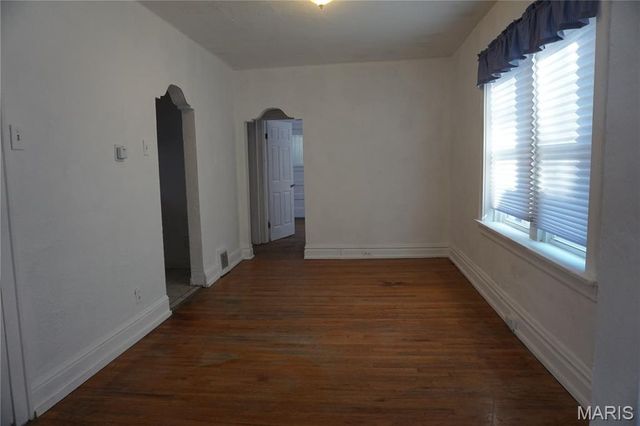 3865 Alberta Street, St Louis, MO 63116