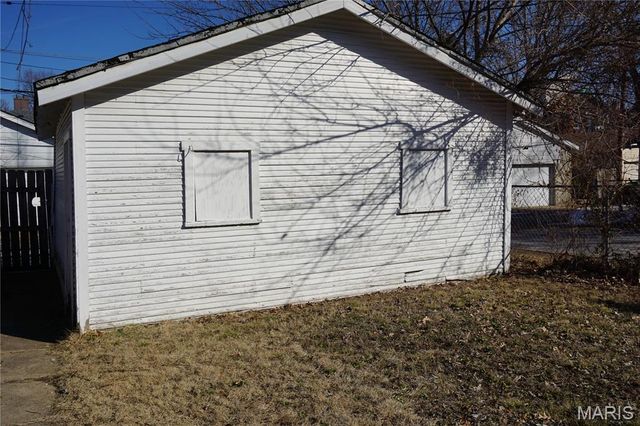 3865 Alberta Street, St Louis, MO 63116