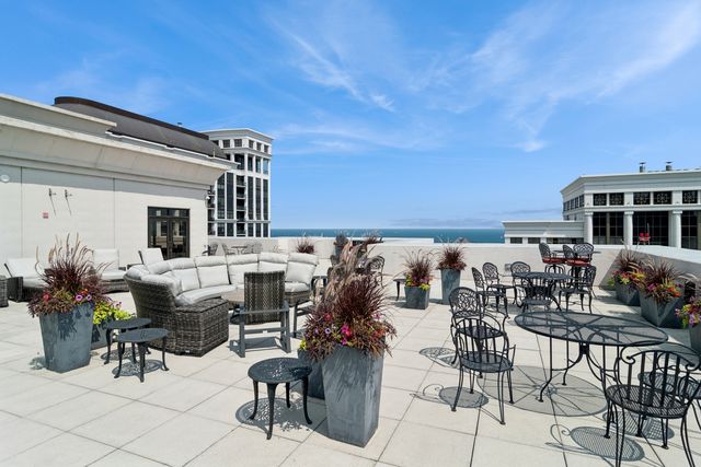 1322 S Prairie Avenue 913, Chicago, IL 60605