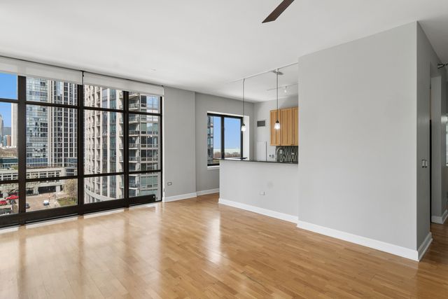 1322 S Prairie Avenue 913, Chicago, IL 60605