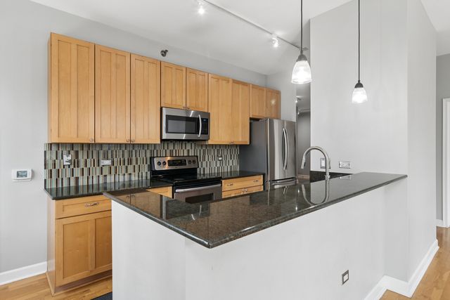 1322 S Prairie Avenue 913, Chicago, IL 60605