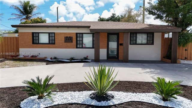 654 NW 45th St, Oakland Park, FL 33309