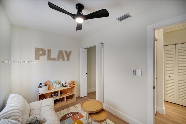 654 NW 45th St, Oakland Park, FL 33309