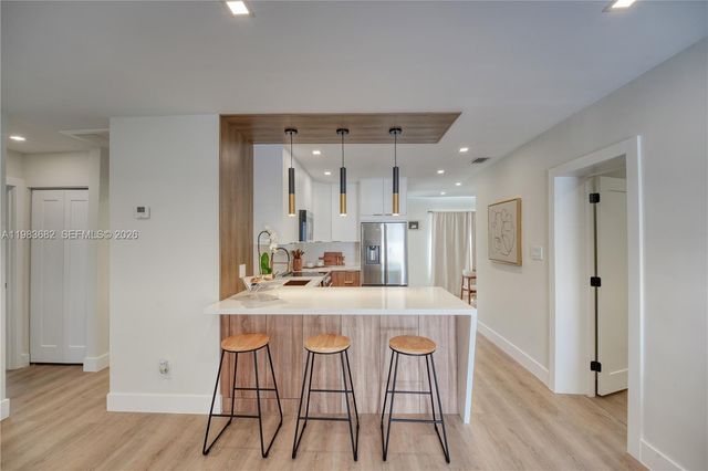 654 NW 45th St, Oakland Park, FL 33309